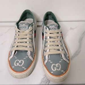 GUCCI light blue GG
Canvas TENNIS 1977
Low Top Sneakers